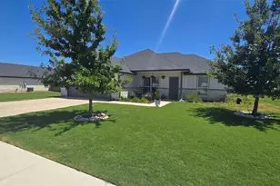 129 Elmer Ave, Burnet, TX 78611 - Photo 2