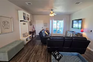 129 Elmer Ave, Burnet, TX 78611 - Photo 4