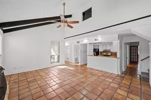 10 Townhouse Cir, Wimberley, TX 78676 - Photo 6