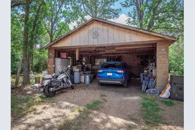 499 Hidden Oaks Drive, Elgin, TX 78621 - Photo 26