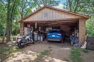 499 Hidden Oaks Dr, Elgin, TX 78621 - Photo 26