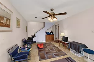 499 Hidden Oaks Dr, Elgin, TX 78621 - Photo 8
