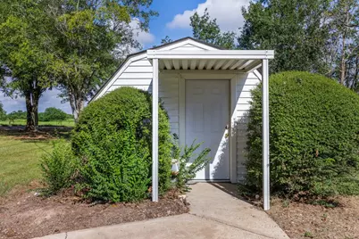 1713 Woody Lane, Sealy, TX 77474 - Photo 8