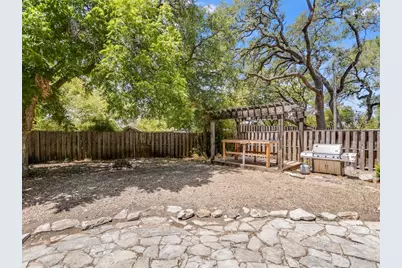 2304 Longview Street, Austin, TX 78705 - Photo 28