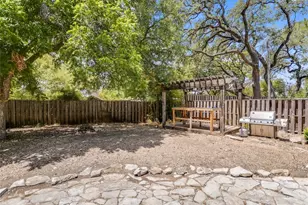 2304 Longview St, Austin, TX 78705 - Photo 28