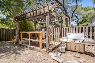 2304 Longview St, Austin, TX 78705 - Photo 20