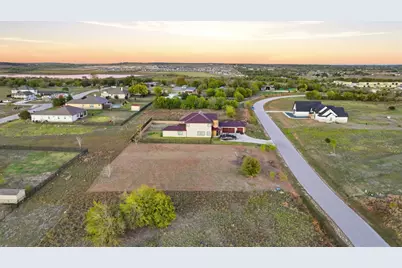 7758 Newman Boulevard, Kyle, TX 78640 - Photo 10