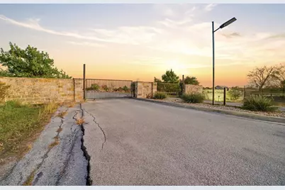 7758 Newman Boulevard, Kyle, TX 78640 - Photo 20