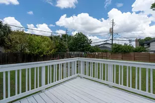 8601 Putnam Dr, Austin, TX 78757 - Photo 22