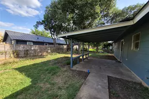 5701 Glen Meadow Dr, Austin, TX 78745 - Photo 16