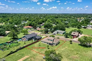 2409 Pecan St, Bastrop, TX 78602 - Photo 22