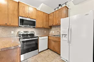 709 Franklin Blvd, Austin, TX 78751 - Photo 6