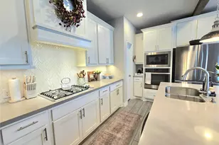 242 Freeman Loop Freeman Loop, Liberty Hill, TX 78642 - Photo 8