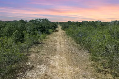 4242 Fm 1680, Waelder, TX 78959 - Photo 4