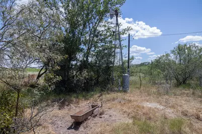 4242 Fm 1680, Waelder, TX 78959 - Photo 18