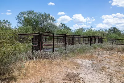 4242 Fm 1680, Waelder, TX 78959 - Photo 16