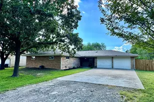 108 S Sunshine Ln, Little River Academy, TX 76554 - Photo 1