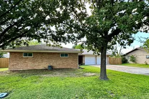 108 S Sunshine Ln, Little River Academy, TX 76554 - Photo 2