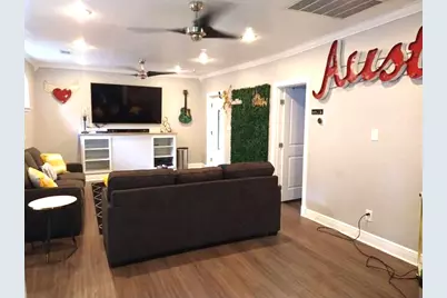 1915 Canterbury Street, Austin, TX 78702 - Photo 2