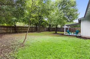 6101 Harwin Ln, Austin, TX 78745 - Photo 14