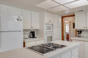 202 Ridgewood Dr, Georgetown, TX 78628 - Photo 12