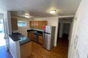 1113 E 3rd St, Austin, TX 78702 - Photo 4