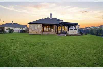 105 Edinburgh Isle Court, Lakeway, TX 78738 - Photo 4