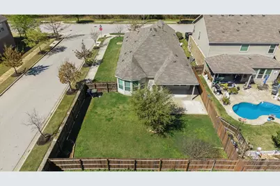 120 Cyril Drive, Hutto, TX 78634 - Photo 34