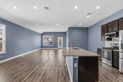 120 Cyril Drive, Hutto, TX 78634 - Photo 4