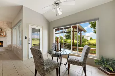 1005 E Buttercup Road, Taylor, TX 76574 - Photo 24