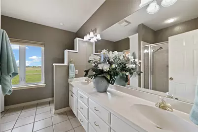1005 E Buttercup Road, Taylor, TX 76574 - Photo 14