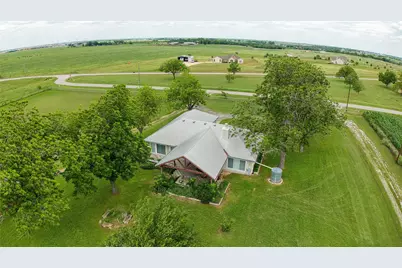 1005 E Buttercup Road, Taylor, TX 76574 - Photo 6