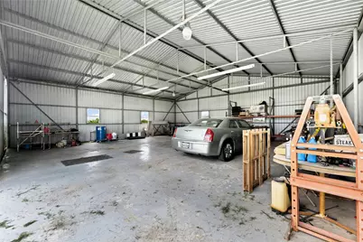 1005 E Buttercup Road, Taylor, TX 76574 - Photo 34
