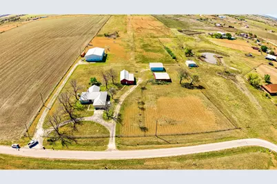 1005 E Buttercup Road, Taylor, TX 76574 - Photo 2
