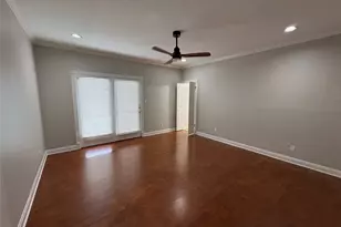 1204 W 39th St, Austin, TX 78756 - Photo 16