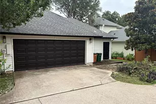 1204 W 39th St, Austin, TX 78756 - Photo 34