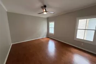 1204 W 39th St, Austin, TX 78756 - Photo 20
