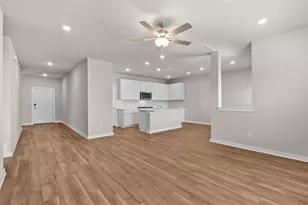 241 Red Tail Hawk Ln, Cedar Creek, TX 78612 - Photo 14
