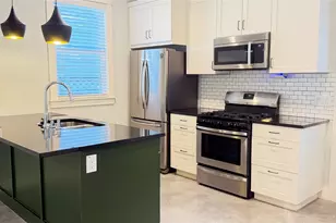 1009 Cherico St, Austin, TX 78702 - Photo 4