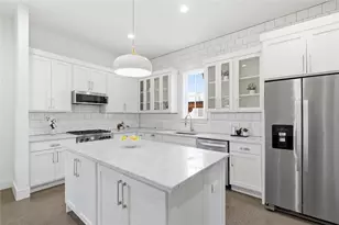 1309 Cedar Ave, Austin, TX 78702 - Photo 4