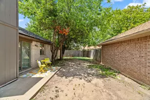 800 Saunders Dr, Round Rock, TX 78664 - Photo 28