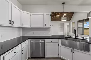 821 Silent Valley Rd, Lockhart, TX 78644 - Photo 10