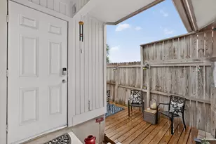 8821 Honeysuckle Trail W, Austin, TX 78759 - Photo 34