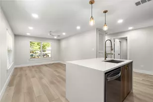 1509 Braes Ridge Dr, Austin, TX 78723 - Photo 4