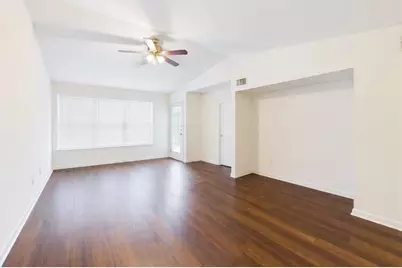 501 W 26th Street #314, Austin, TX 78705 - Photo 2