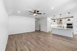 7005 Cliff Rose Dr, Spicewood, TX 78669 - Photo 12