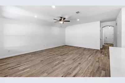 7005 Cliff Rose Drive, Spicewood, TX 78669 - Photo 10