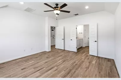 7005 Cliff Rose Drive, Spicewood, TX 78669 - Photo 14