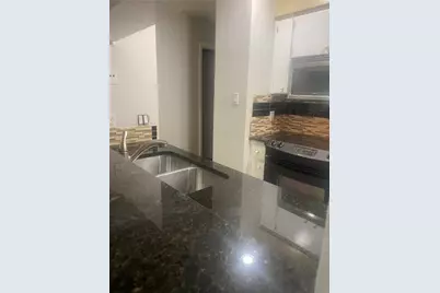 612 Park Place Place #303, Austin, TX 78705 - Photo 8