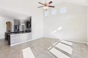 310 Hibiscus Dr, Hutto, TX 78634 - Photo 10